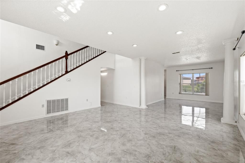 Activo con contrato: $499,990 (4 camas, 3 baños, 2869 Pies cuadrados)