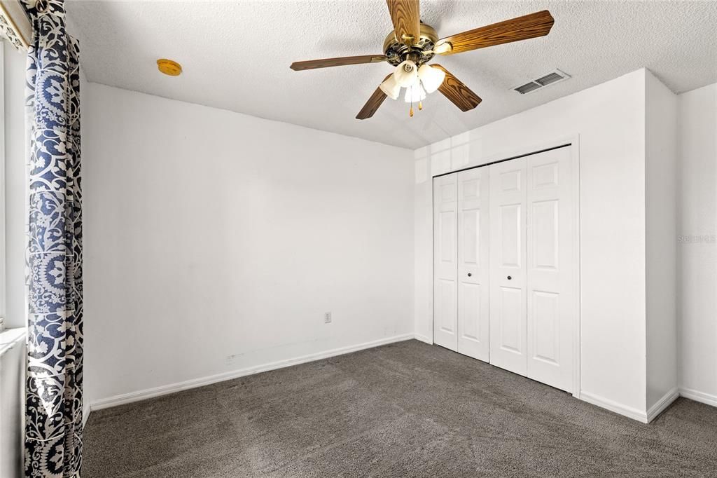 Activo con contrato: $499,990 (4 camas, 3 baños, 2869 Pies cuadrados)