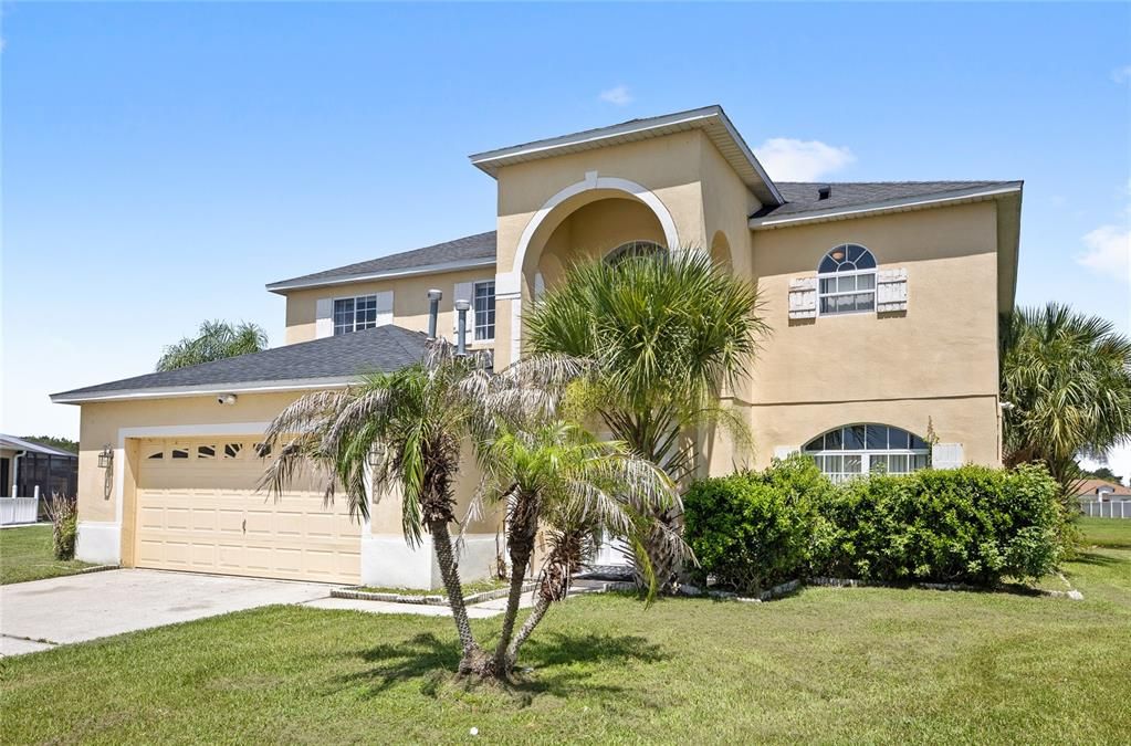 Activo con contrato: $499,990 (4 camas, 3 baños, 2869 Pies cuadrados)