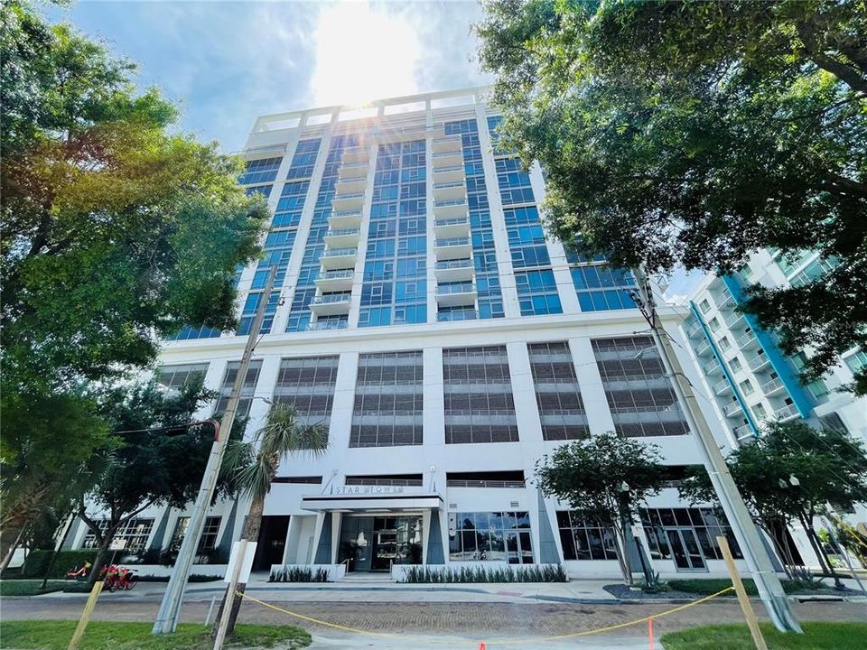 В аренду: $3,950 (2 спален, 2 ванн, 1765 Квадратных фут)