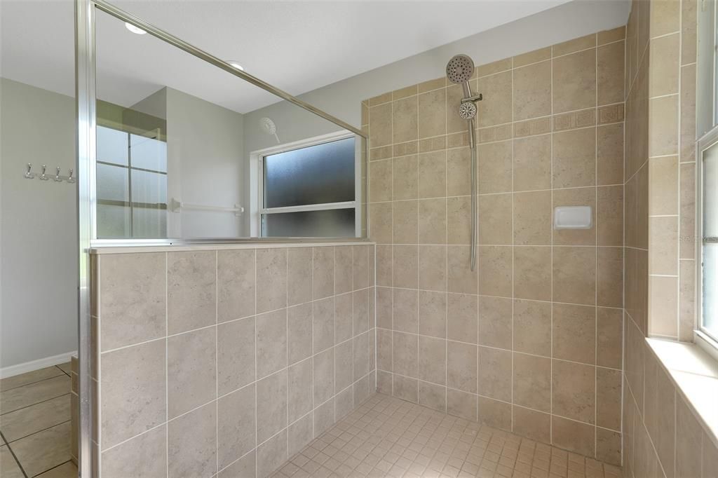 En Venta: $1,080,000 (3 camas, 2 baños, 2011 Pies cuadrados)