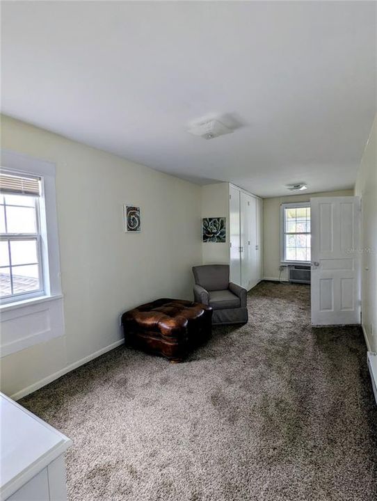 For Rent: $1,225 (2 beds, 1 baths, 1226 Square Feet)