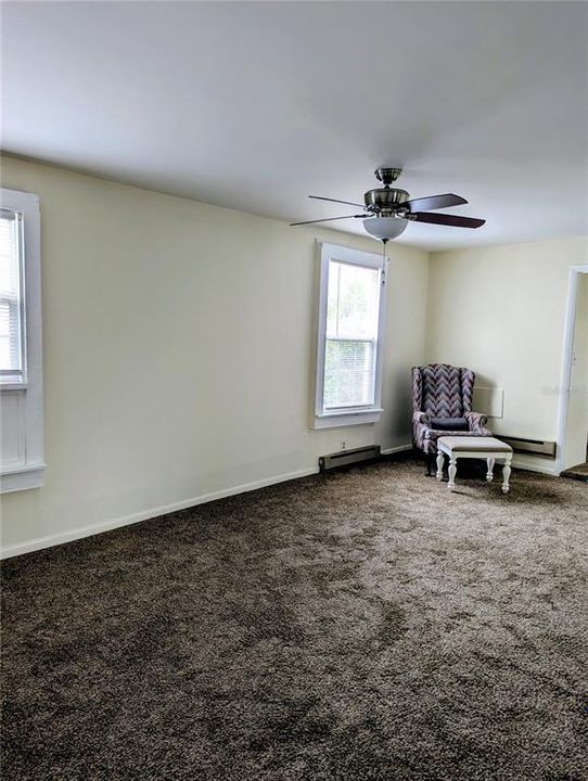 For Rent: $1,225 (2 beds, 1 baths, 1226 Square Feet)