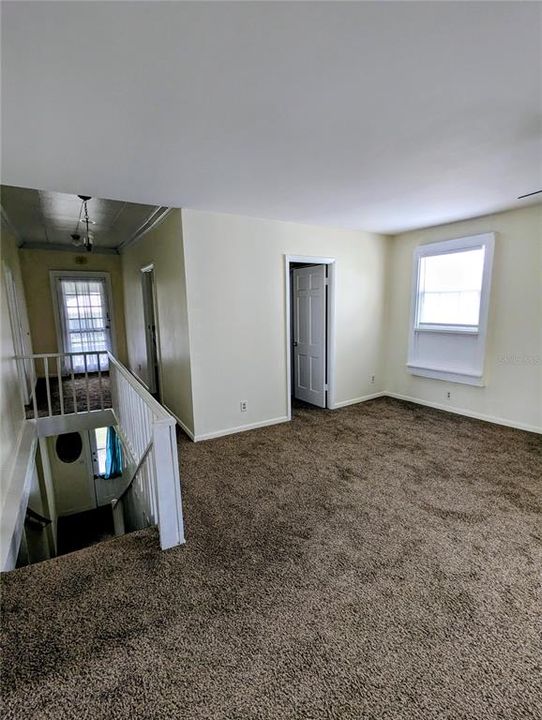 For Rent: $1,225 (2 beds, 1 baths, 1226 Square Feet)