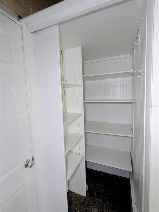 For Rent: $1,225 (2 beds, 1 baths, 1226 Square Feet)