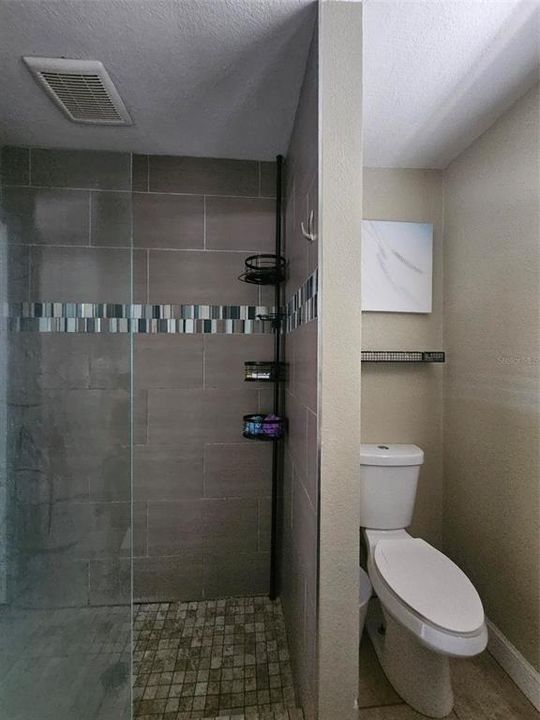 En Venta: $549,990 (4 camas, 2 baños, 2251 Pies cuadrados)