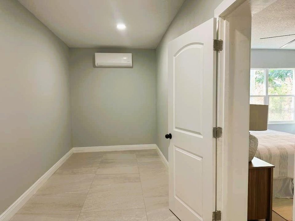 En Venta: $599,900 (4 camas, 4 baños, 2724 Pies cuadrados)