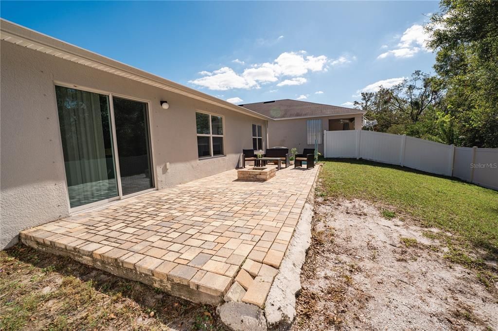 For Rent: $2,200 (3 beds, 2 baths, 1288 Square Feet)