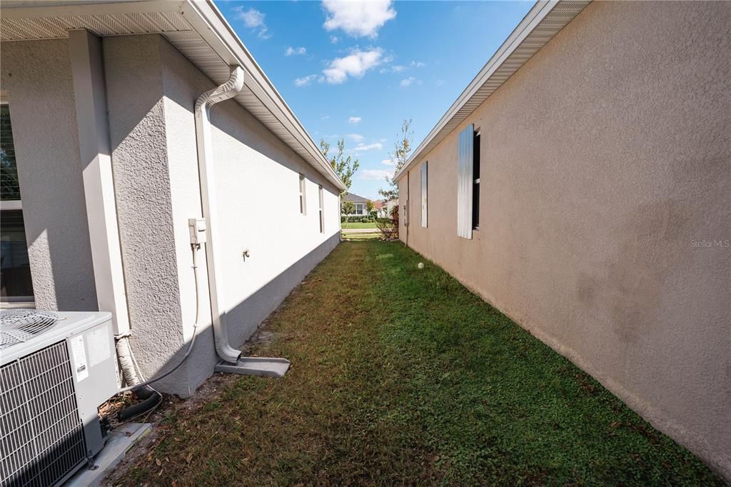 For Rent: $2,200 (3 beds, 2 baths, 1288 Square Feet)