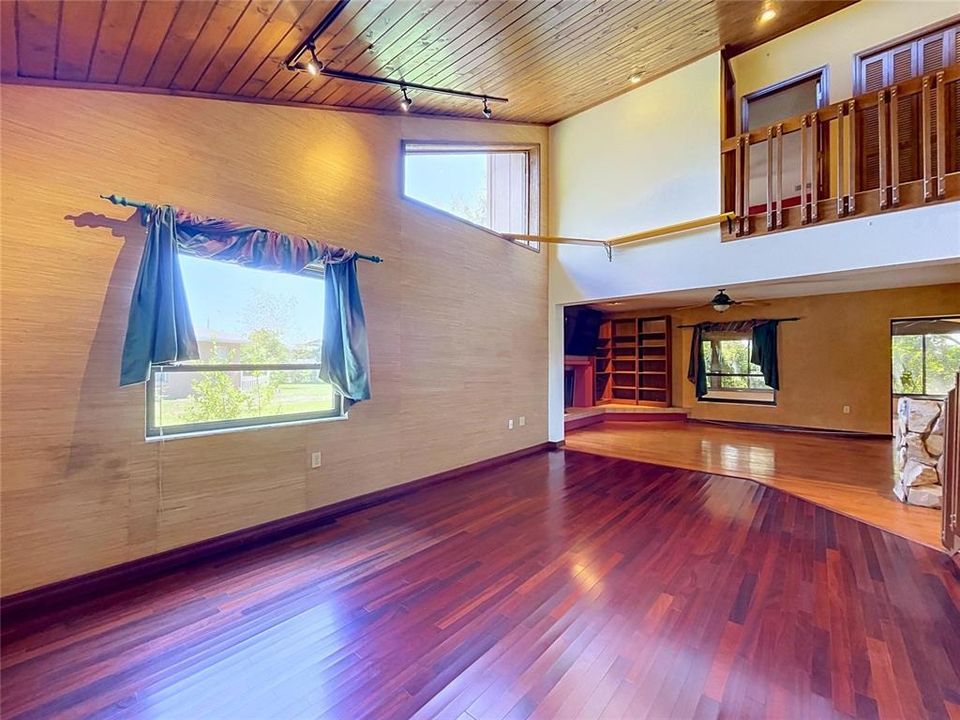 На продажу: $395,000 (3 спален, 3 ванн, 2430 Квадратных фут)