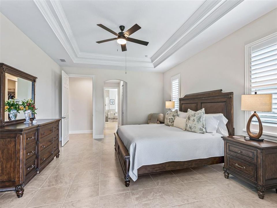 En Venta: $725,000 (3 camas, 2 baños, 2523 Pies cuadrados)