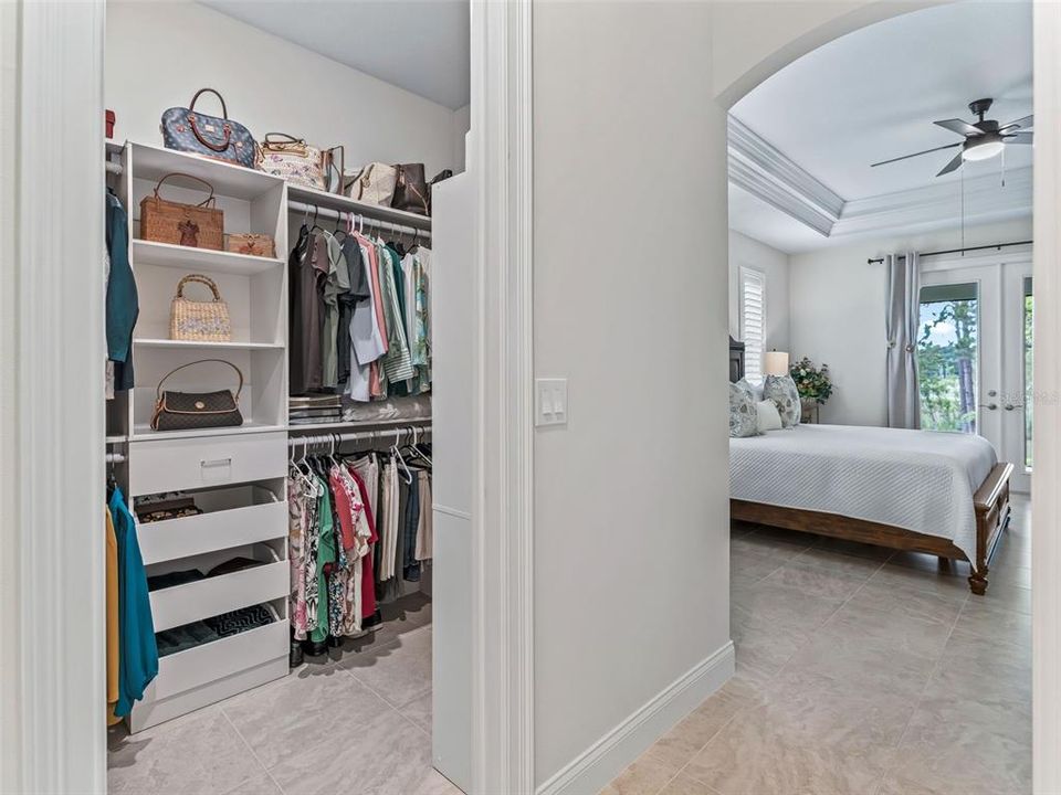 En Venta: $725,000 (3 camas, 2 baños, 2523 Pies cuadrados)