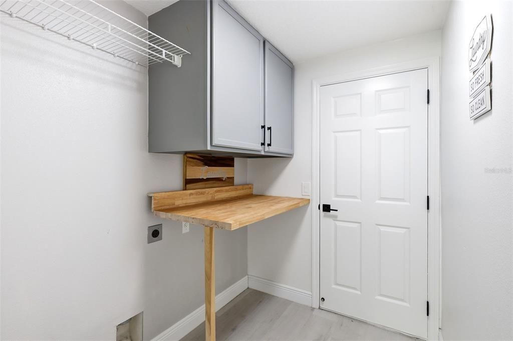 For Sale: $438,000 (4 beds, 2 baths, 2503 Square Feet)