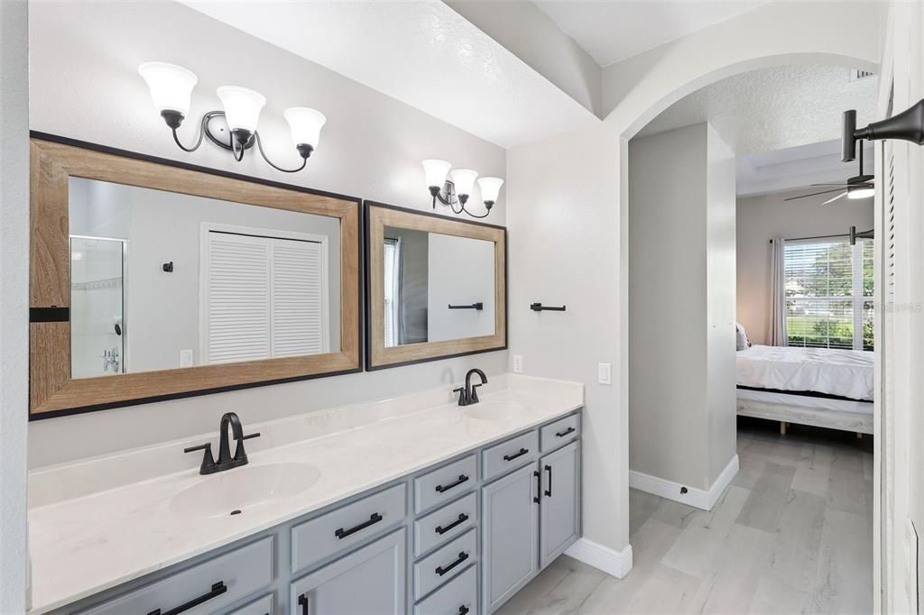 For Sale: $438,000 (4 beds, 2 baths, 2503 Square Feet)