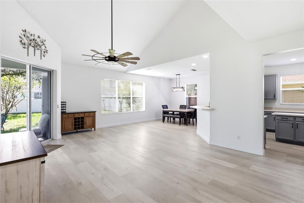 For Sale: $438,000 (4 beds, 2 baths, 2503 Square Feet)