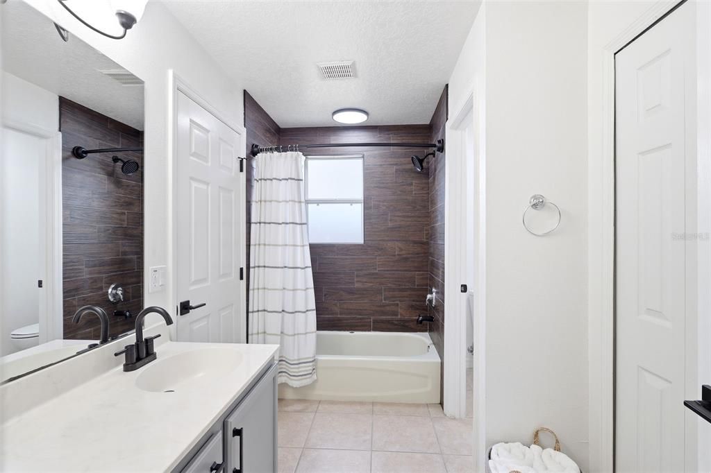 For Sale: $438,000 (4 beds, 2 baths, 2503 Square Feet)