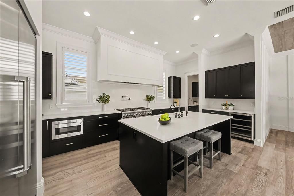For Sale: $2,195,000 (4 beds, 4 baths, 3691 Square Feet)