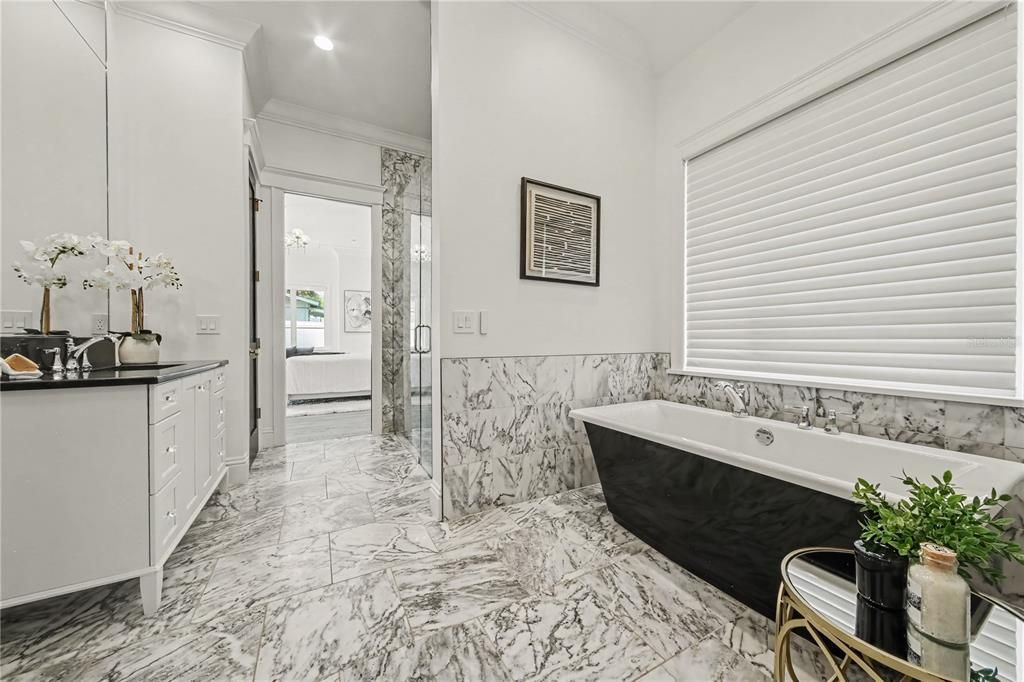 For Sale: $2,195,000 (4 beds, 4 baths, 3691 Square Feet)