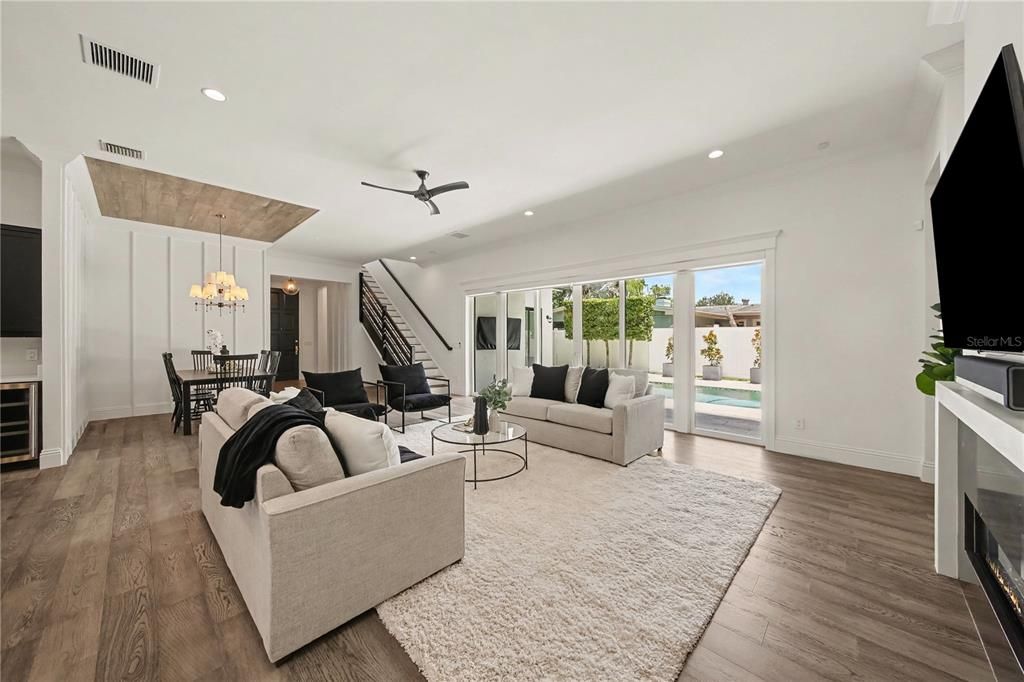 For Sale: $2,195,000 (4 beds, 4 baths, 3691 Square Feet)