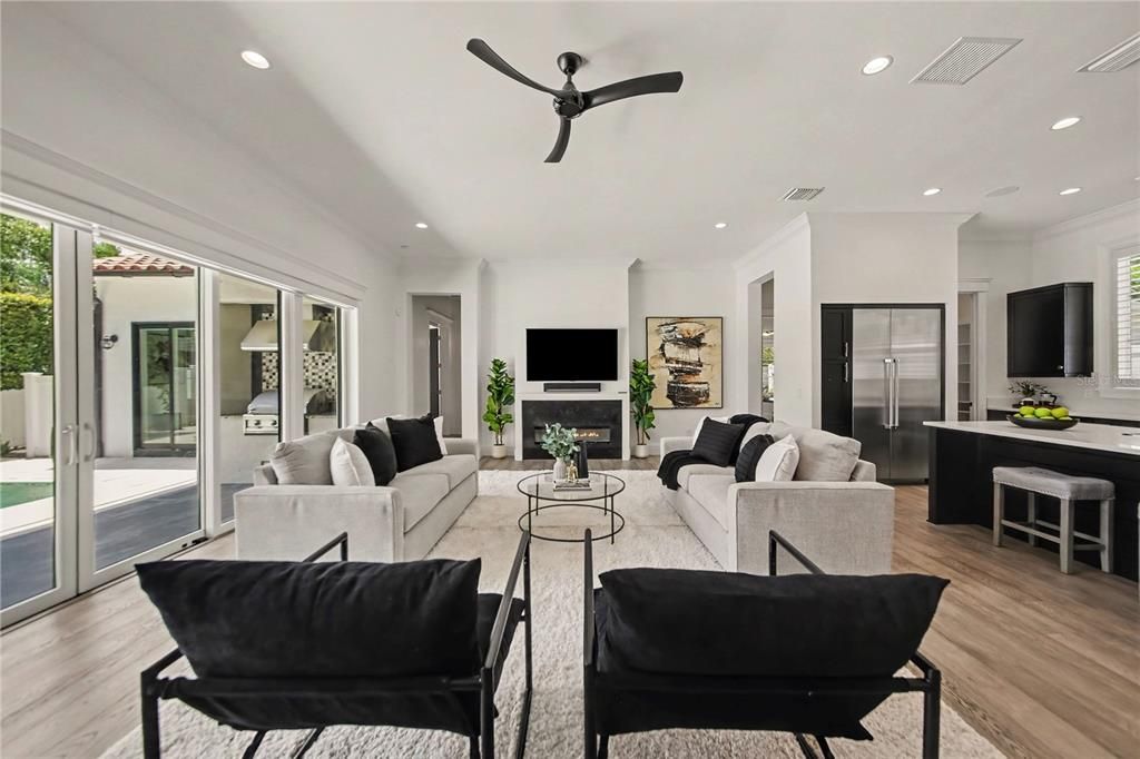 For Sale: $2,195,000 (4 beds, 4 baths, 3691 Square Feet)
