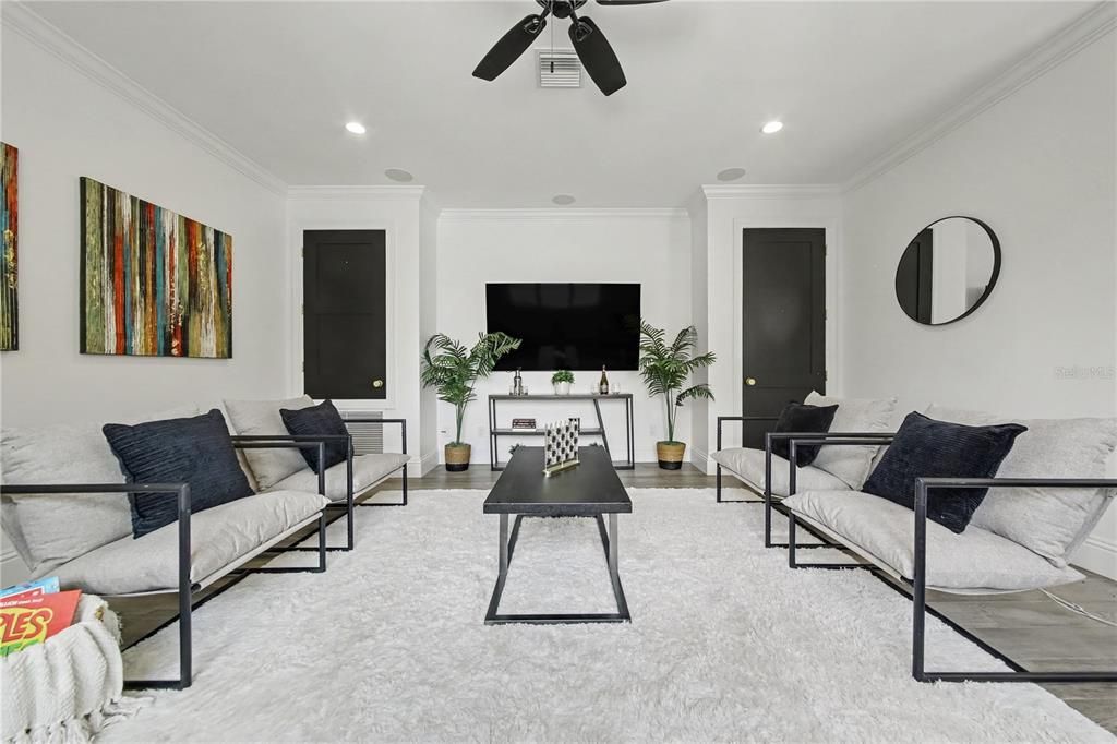 For Sale: $2,195,000 (4 beds, 4 baths, 3691 Square Feet)