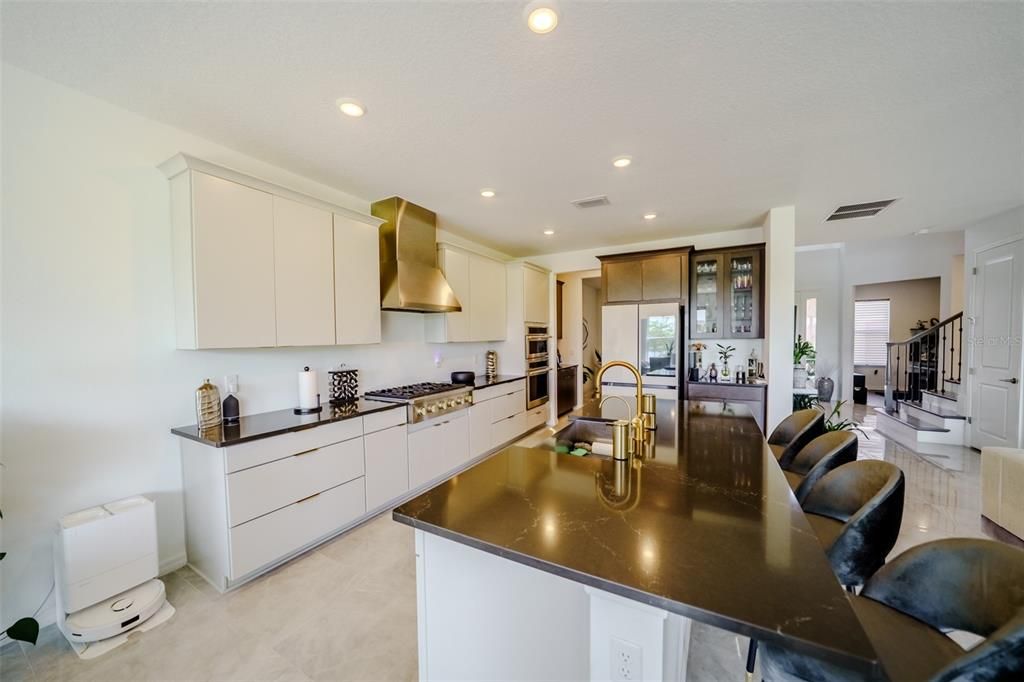En Venta: $1,100,000 (5 camas, 4 baños, 3847 Pies cuadrados)