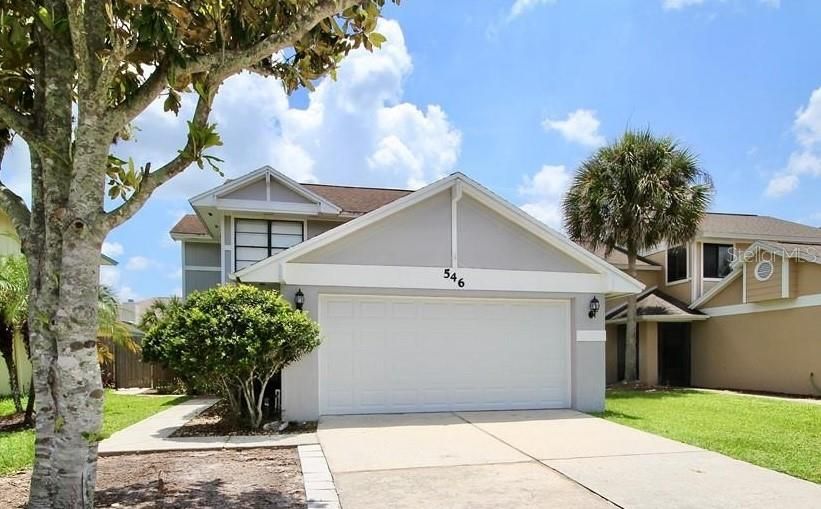 For Rent: $2,650 (3 beds, 2 baths, 1590 Square Feet)