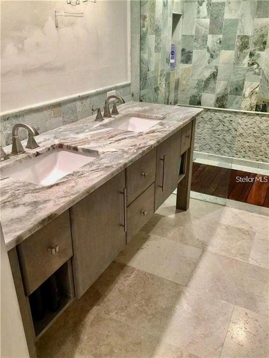For Rent: $2,650 (3 beds, 2 baths, 1590 Square Feet)