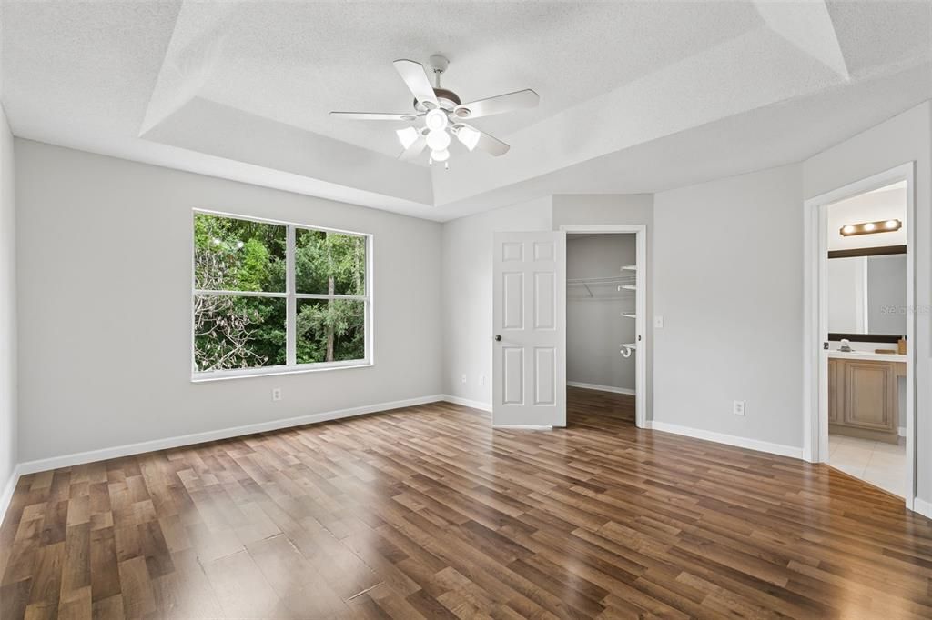 For Sale: $465,000 (4 beds, 3 baths, 2094 Square Feet)