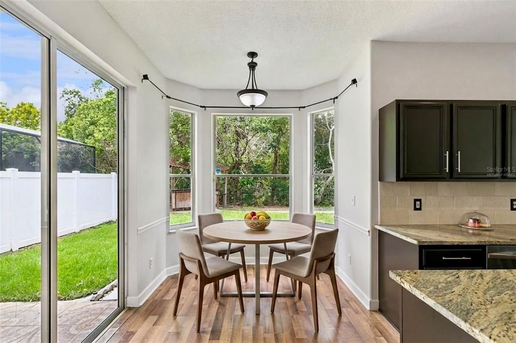 For Sale: $465,000 (4 beds, 3 baths, 2094 Square Feet)