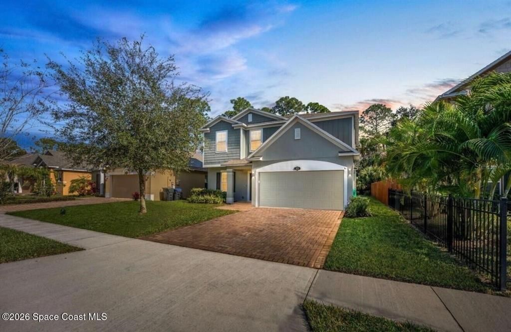 For Sale: $439,500 (3 beds, 2 baths, 2242 Square Feet)