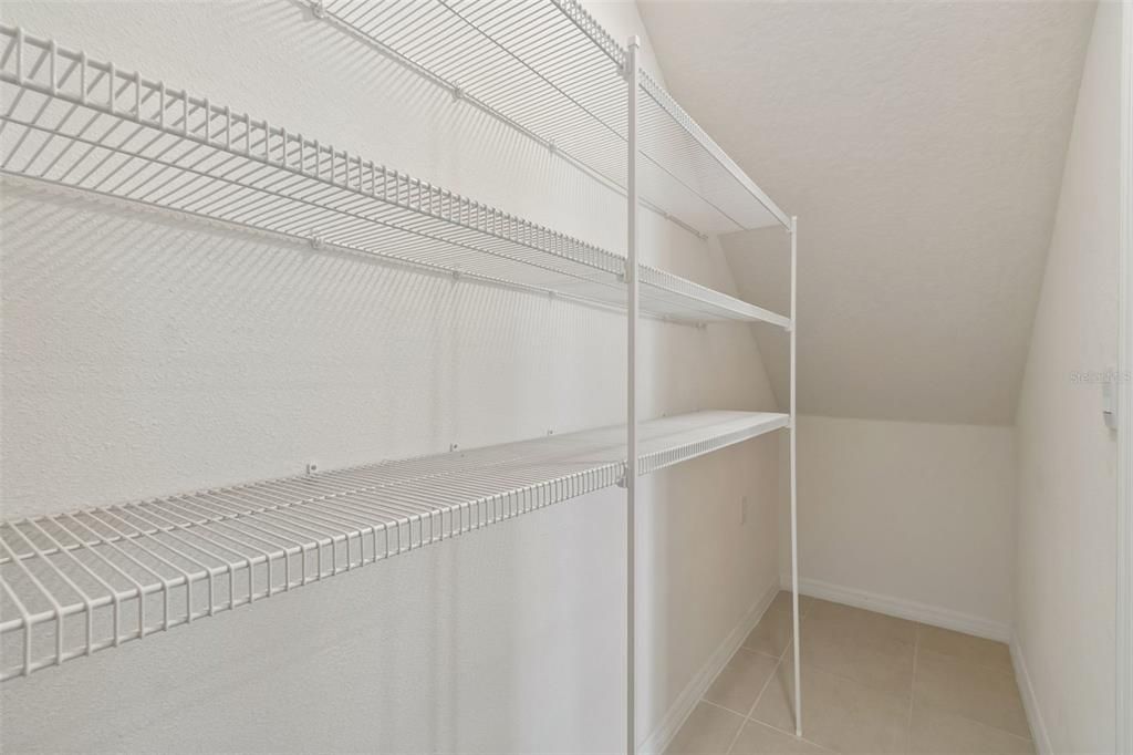 En Renta: $2,950 (4 camas, 2 baños, 2328 Pies cuadrados)