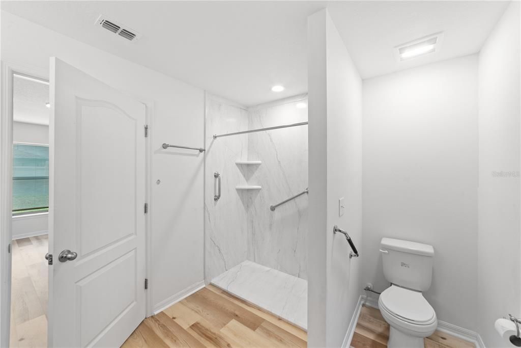 En Venta: $265,000 (3 camas, 2 baños, 1378 Pies cuadrados)