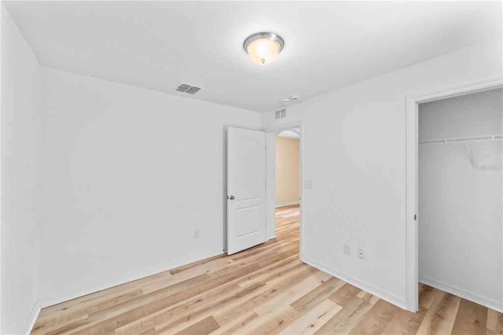 En Venta: $265,000 (3 camas, 2 baños, 1378 Pies cuadrados)