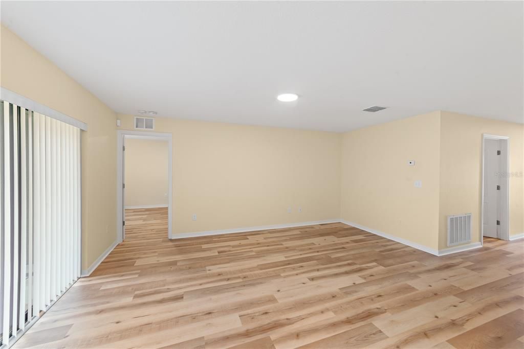 En Venta: $265,000 (3 camas, 2 baños, 1378 Pies cuadrados)