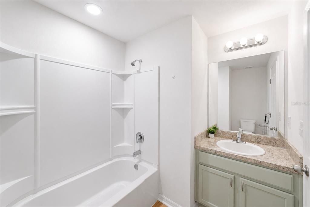 En Venta: $265,000 (3 camas, 2 baños, 1378 Pies cuadrados)