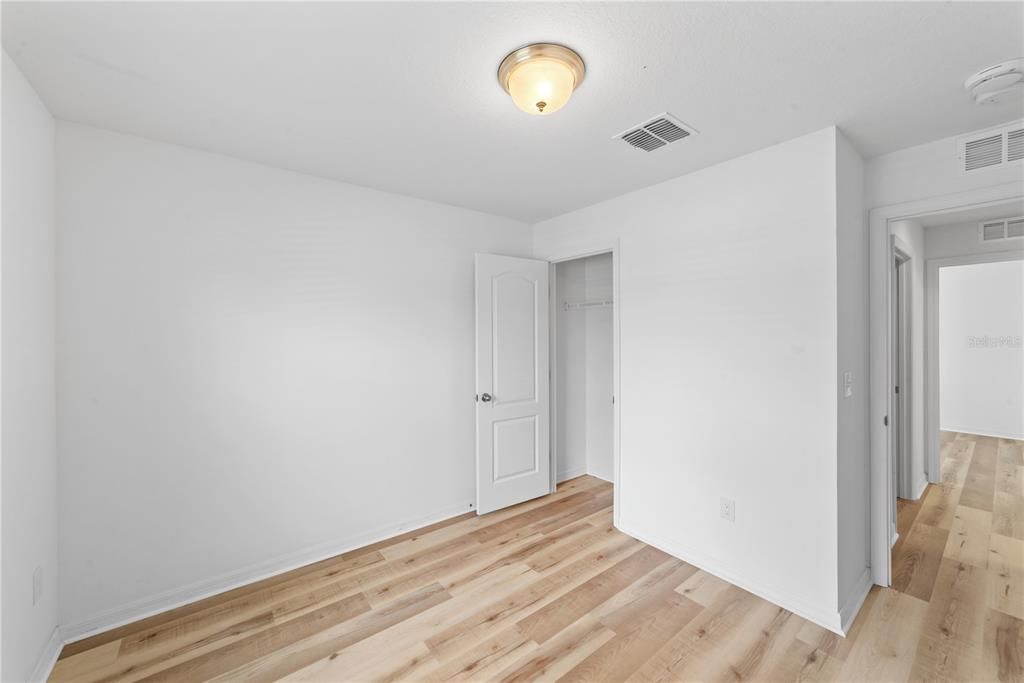 En Venta: $265,000 (3 camas, 2 baños, 1378 Pies cuadrados)