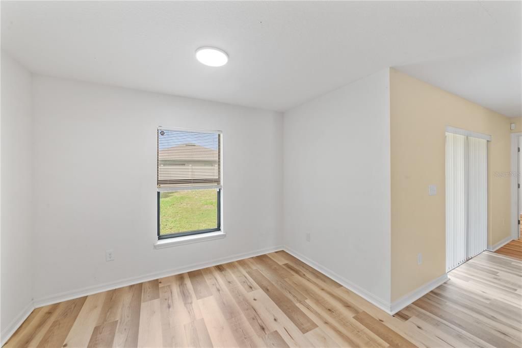 En Venta: $265,000 (3 camas, 2 baños, 1378 Pies cuadrados)
