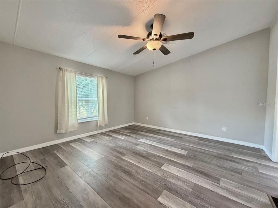 En Venta: $299,000 (3 camas, 2 baños, 1352 Pies cuadrados)