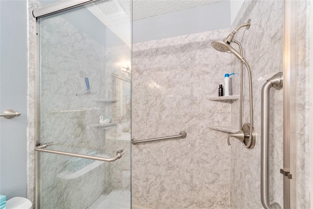 На продажу: $198,000 (2 спален, 2 ванн, 1638 Квадратных фут)