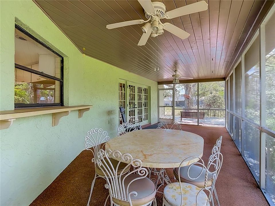 For Sale: $489,000 (2 beds, 2 baths, 1883 Square Feet)