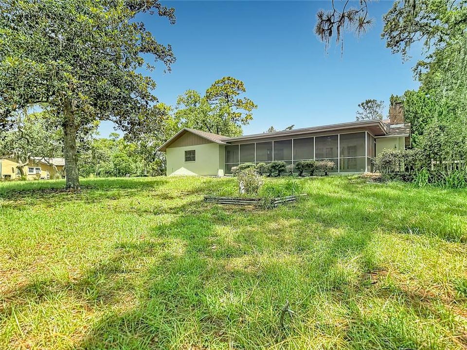 For Sale: $489,000 (2 beds, 2 baths, 1883 Square Feet)