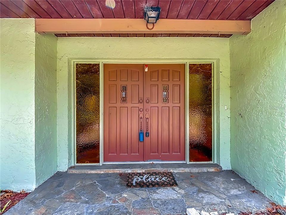 For Sale: $489,000 (2 beds, 2 baths, 1883 Square Feet)