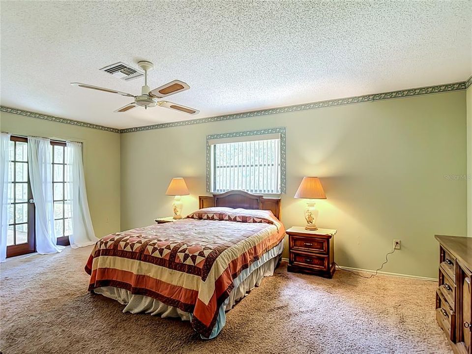 For Sale: $489,000 (2 beds, 2 baths, 1883 Square Feet)