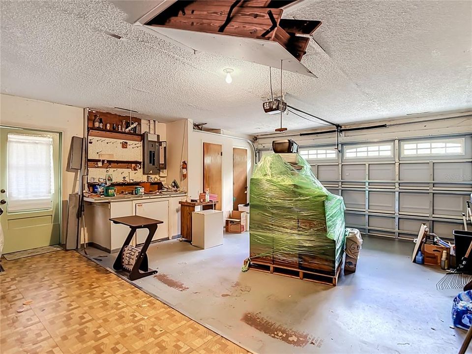 For Sale: $489,000 (2 beds, 2 baths, 1883 Square Feet)