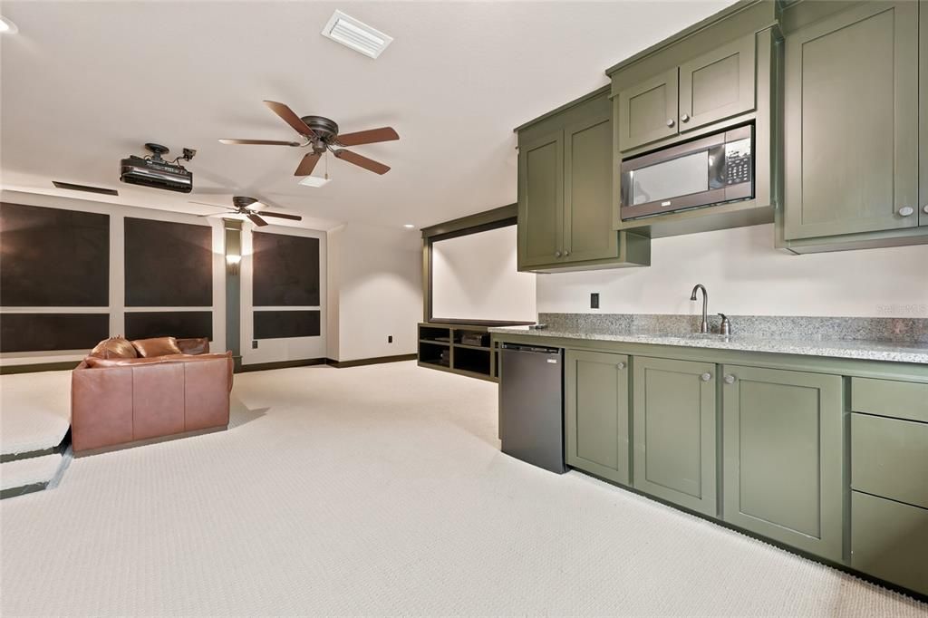En Venta: $1,265,000 (4 camas, 5 baños, 4392 Pies cuadrados)