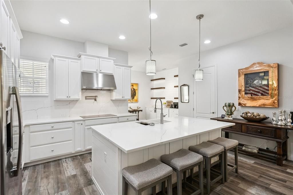 For Sale: $545,000 (3 beds, 2 baths, 1655 Square Feet)