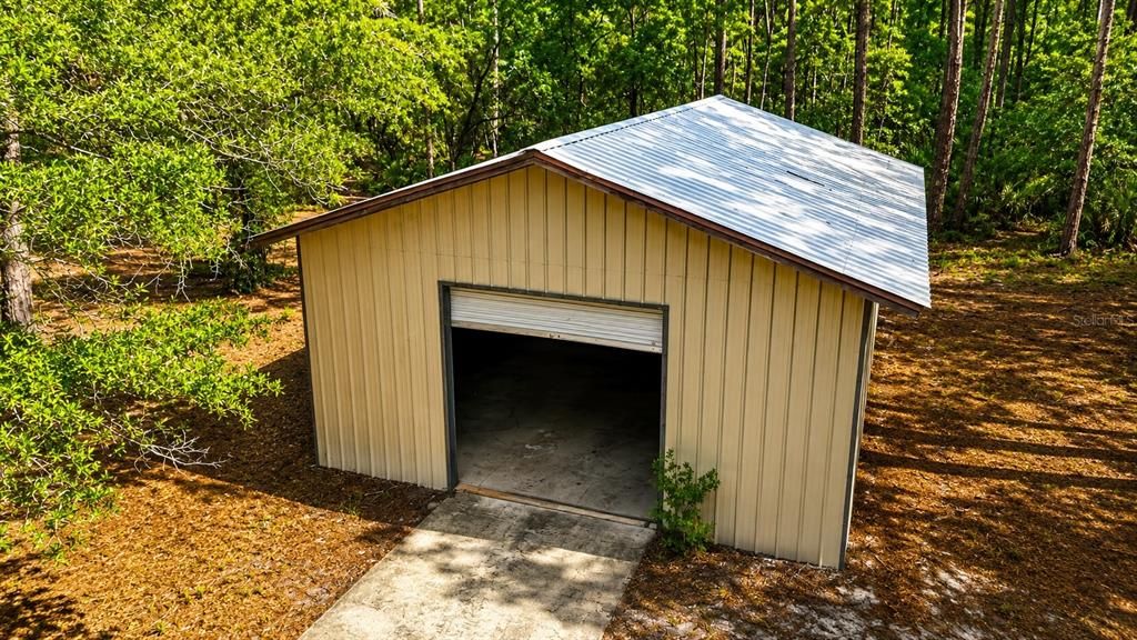 En Venta: $219,900 (11.01 acres)