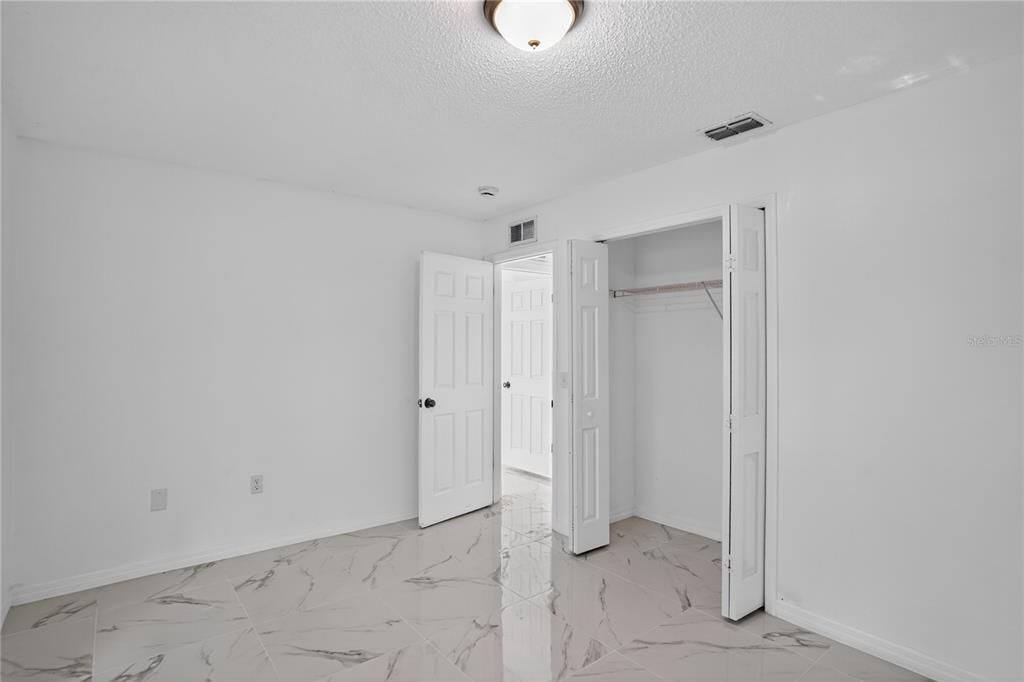 For Rent: $2,450 (4 beds, 2 baths, 2088 Square Feet)