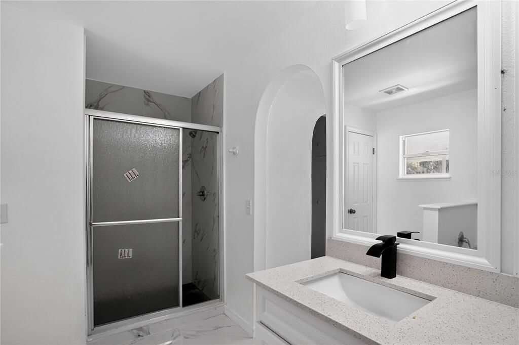 For Rent: $2,450 (4 beds, 2 baths, 2088 Square Feet)
